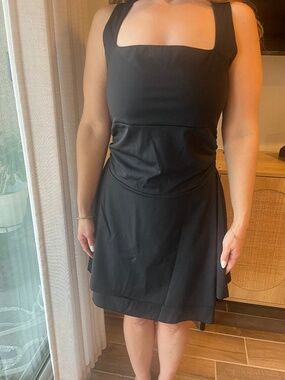 Cute Lil Black Dress With gentle ruching. Size XL
